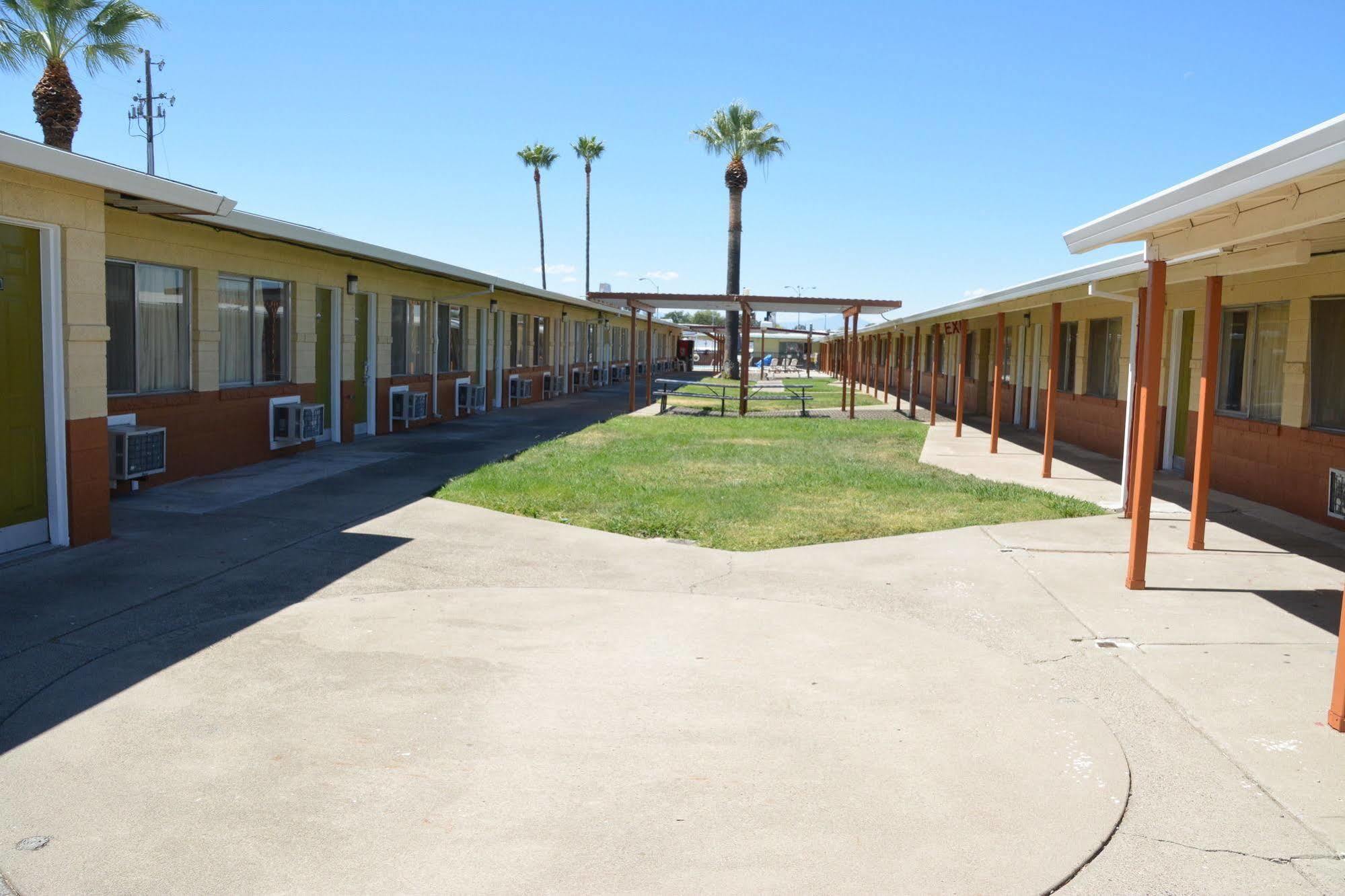 Gateway Inn Red Bluff Exterior photo